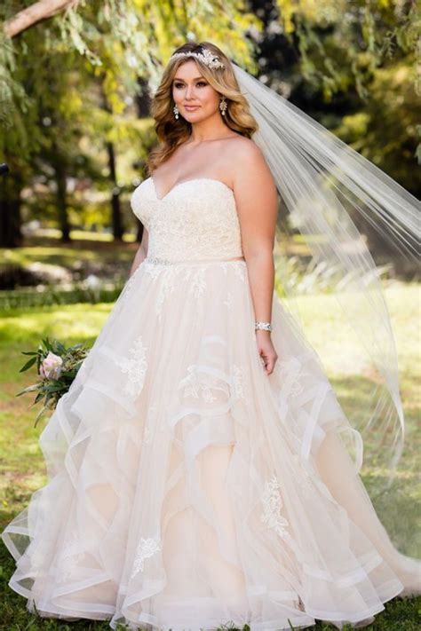 vestido de noiva plus size curto